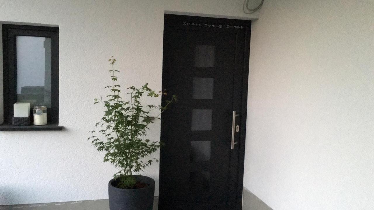 Gaestezimmer Melina Am Nuerburgring Adenau Eksteriør billede