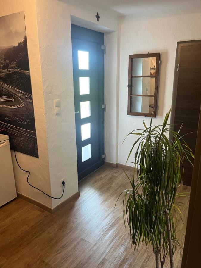 Gaestezimmer Melina Am Nuerburgring Adenau Eksteriør billede